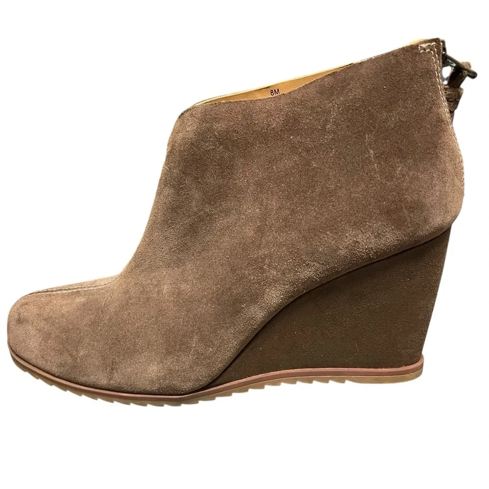 Korks Kork Ease Suede Wedge Ankle Booties Womens 8 Brown Taupe Haldor Back Zip